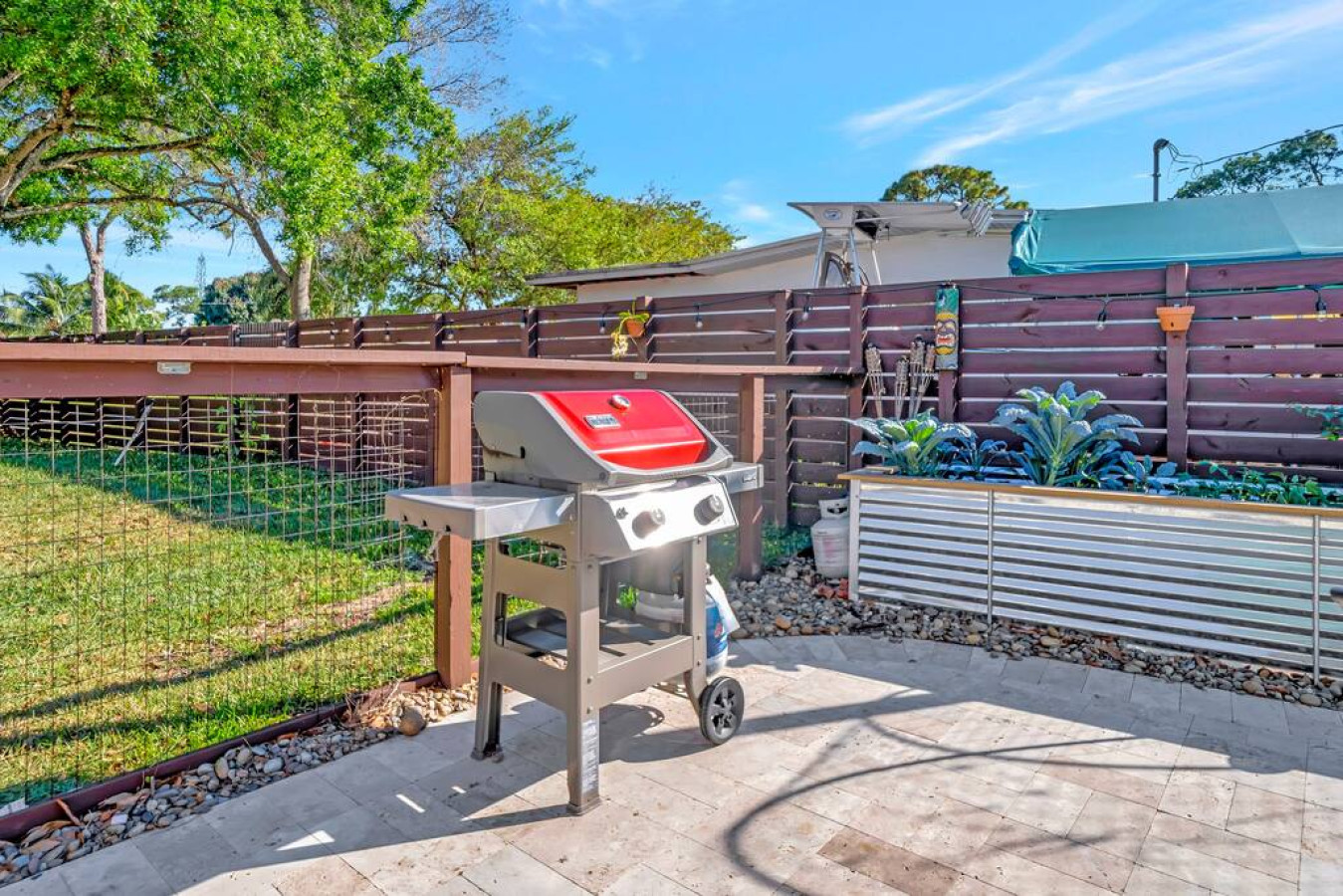 The Brophy House - 3br/2ba + New Pool & Garage (30 DAY MINIMUM RENTAL) - Plantation