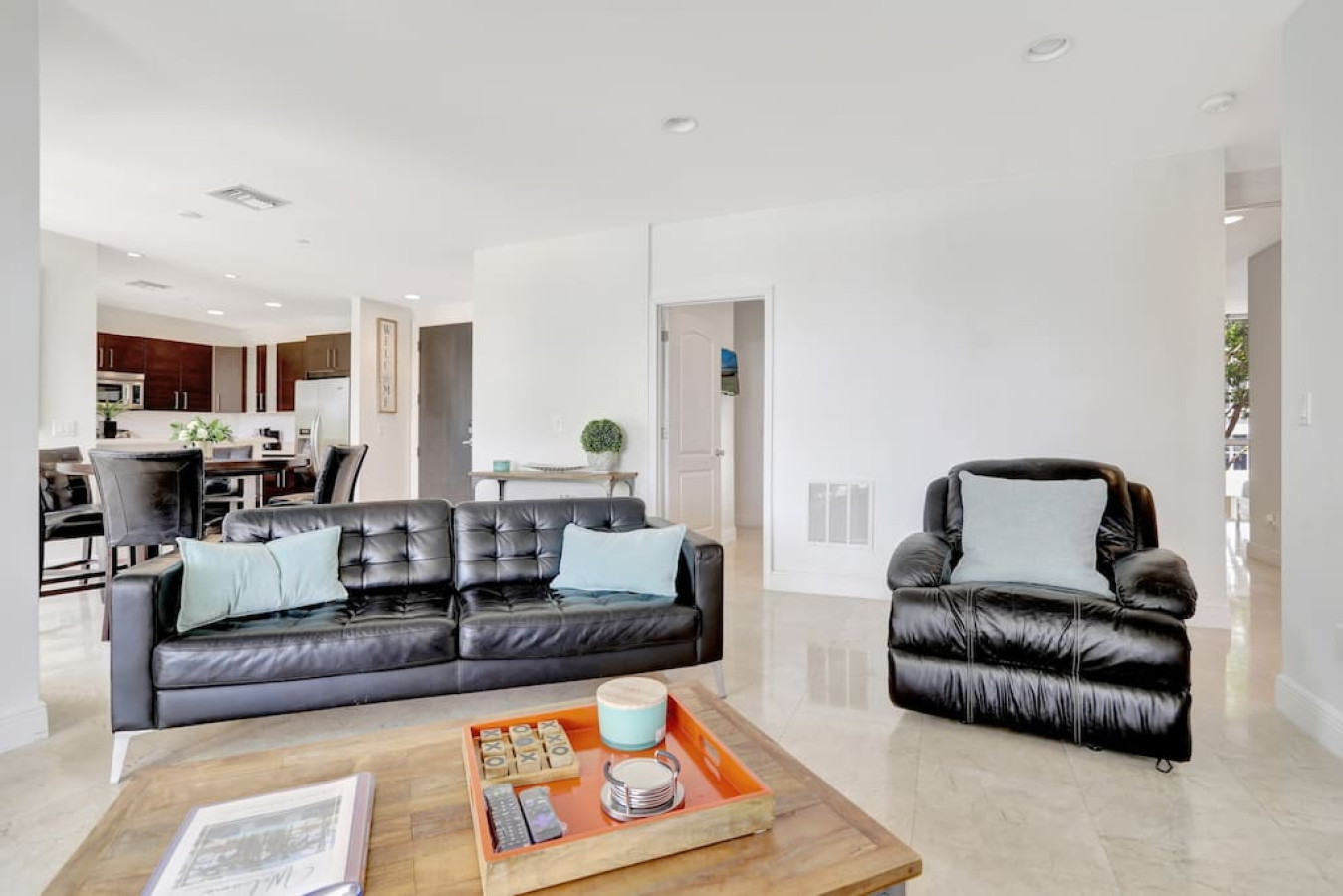 Coastal Condo Retreat: 3BR 2.5BA in Deerfield - Deerfield Beach