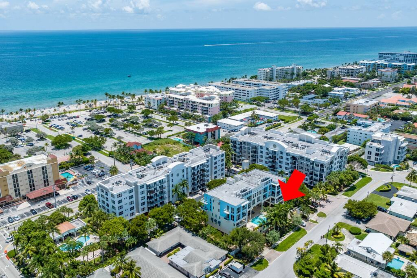 Coastal Condo Retreat: 3BR 2.5BA in Deerfield - Deerfield Beach