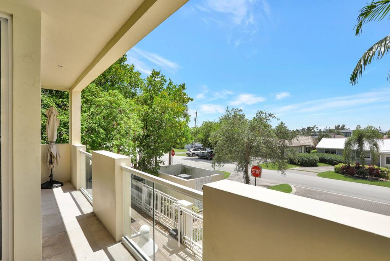 Coastal Condo Retreat: 3BR 2.5BA in Deerfield - Deerfield Beach