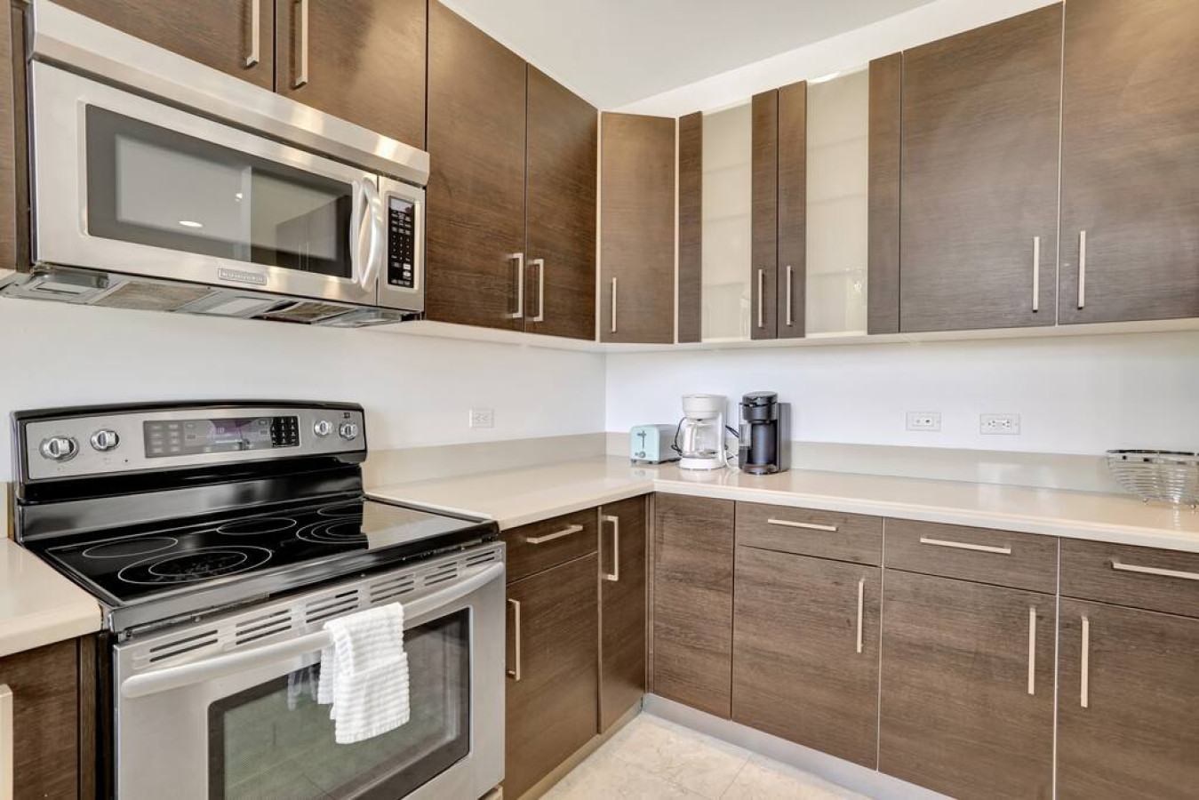 Coastal Condo Retreat: 3BR 2.5BA in Deerfield - Deerfield Beach