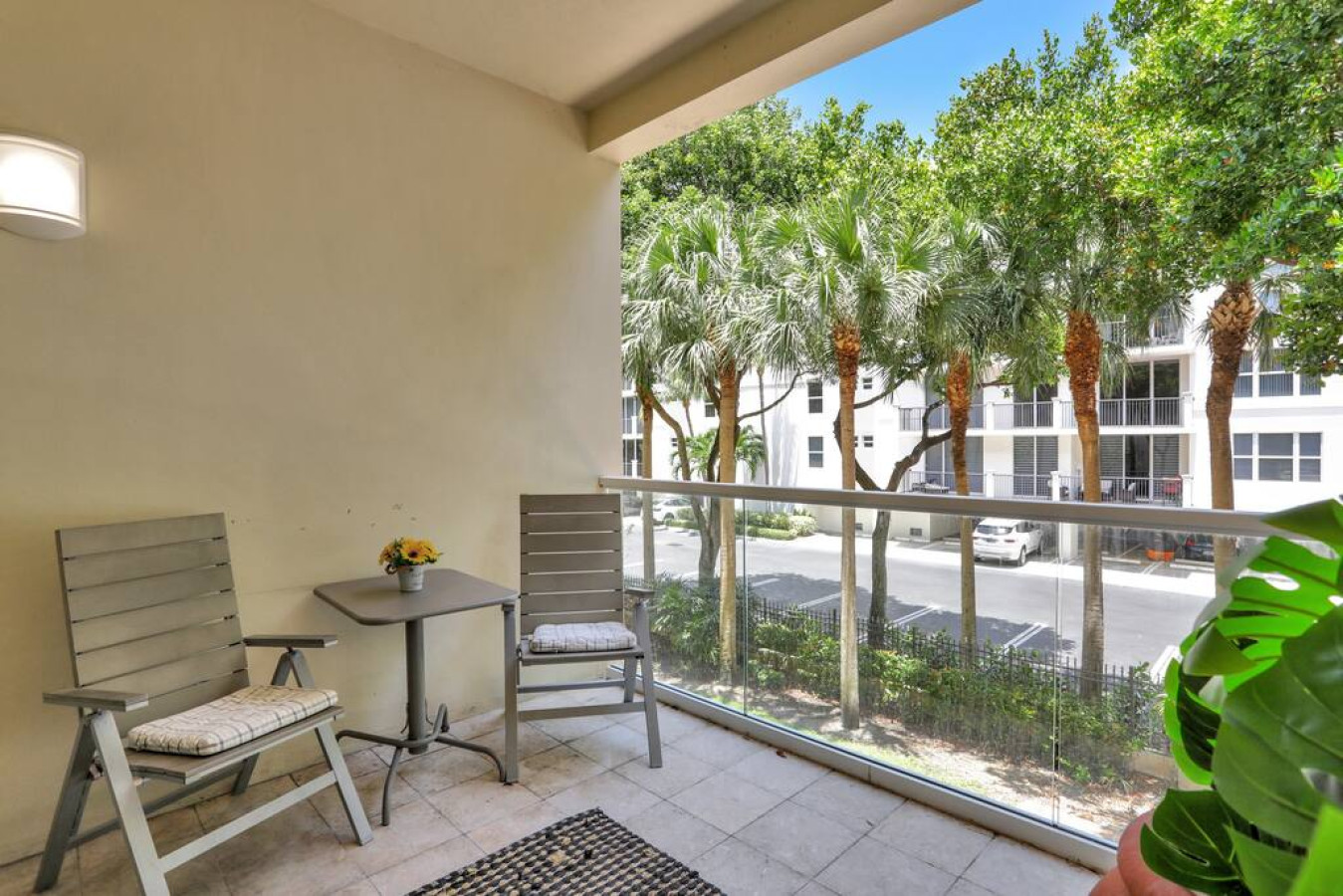 Coastal Condo Retreat: 3BR 2.5BA in Deerfield - Deerfield Beach
