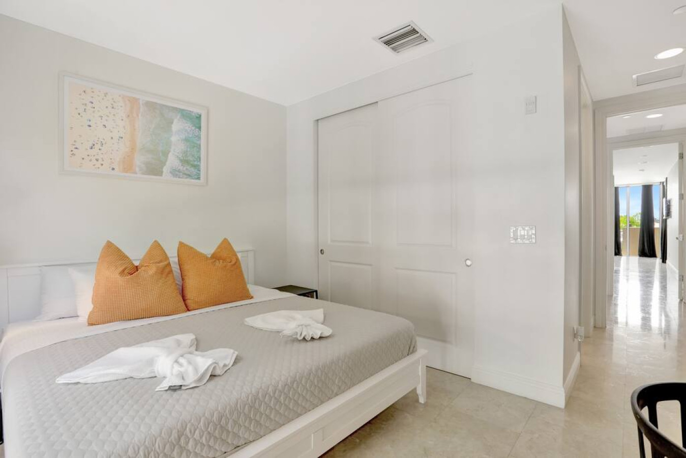 Coastal Condo Retreat: 3BR 2.5BA in Deerfield - Deerfield Beach