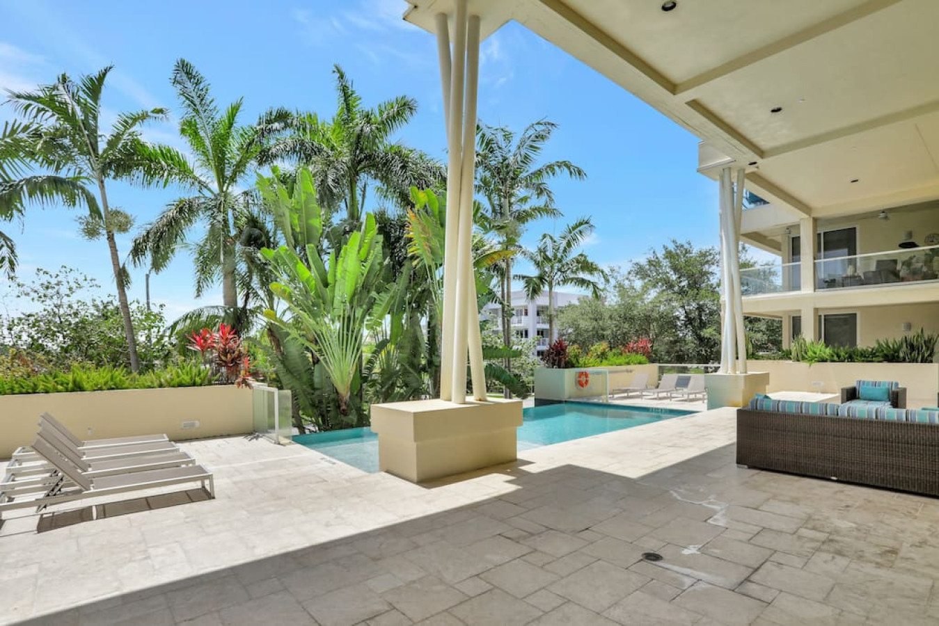 Coastal Condo Retreat: 3BR 2.5BA in Deerfield - Deerfield Beach