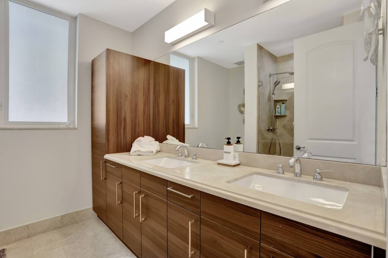 Coastal Condo Retreat: 3BR 2.5BA in Deerfield - Deerfield Beach