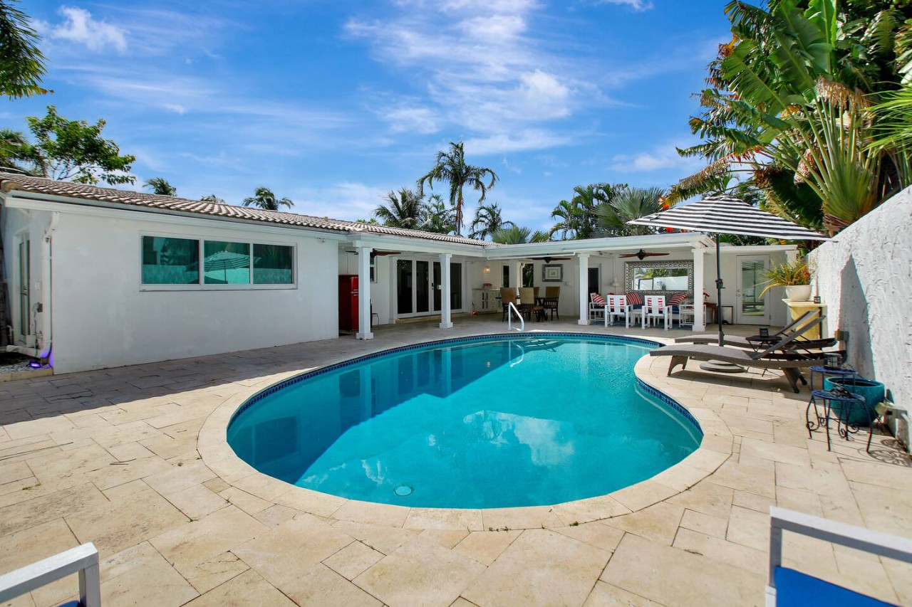 Wilton on the Water -Courtyard & Heated Pool 4/2.5
