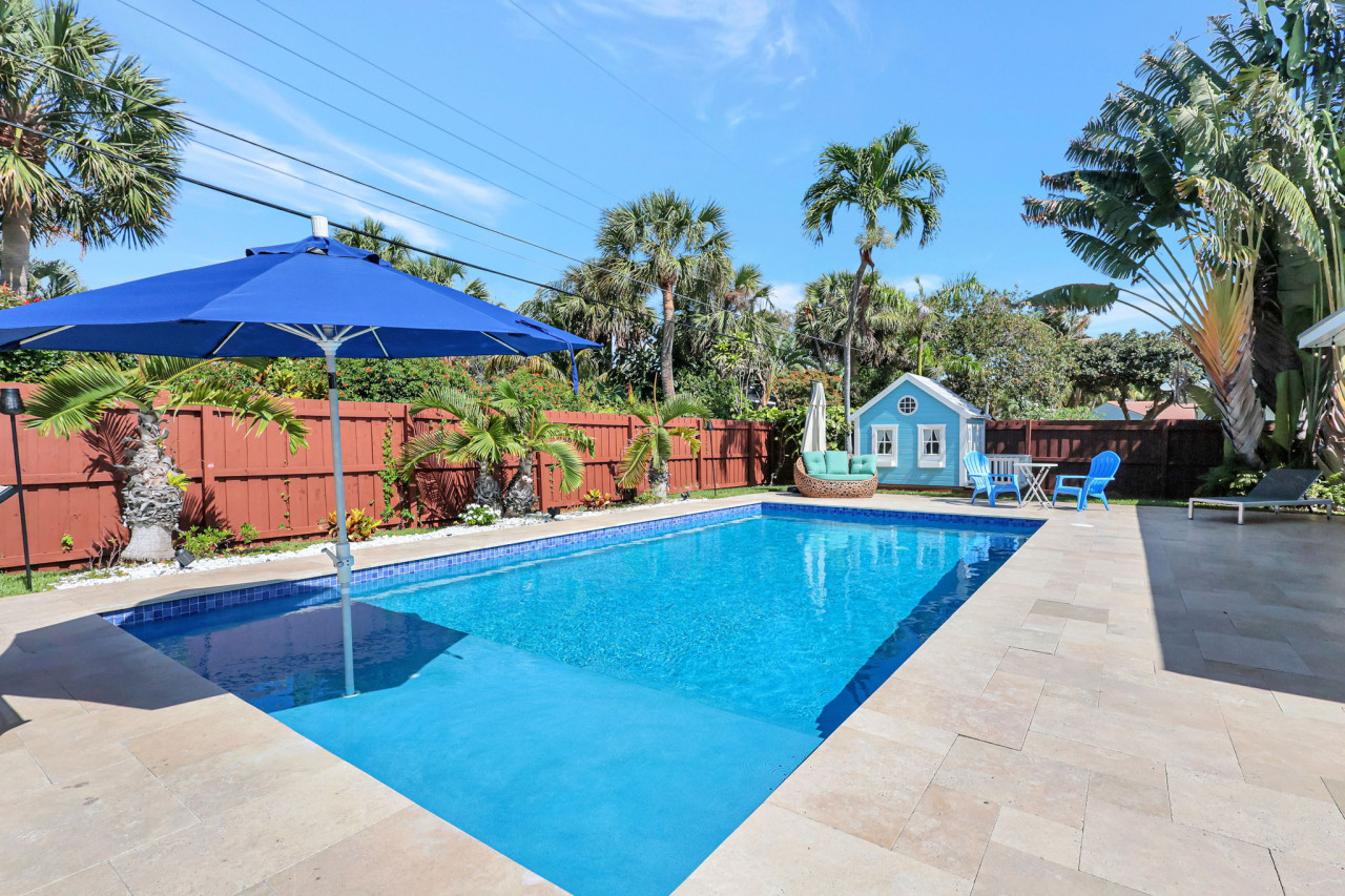 Tradewinds: Ultimate Delray Beach Lifestyle 3BR2BA Home + Heated Pool