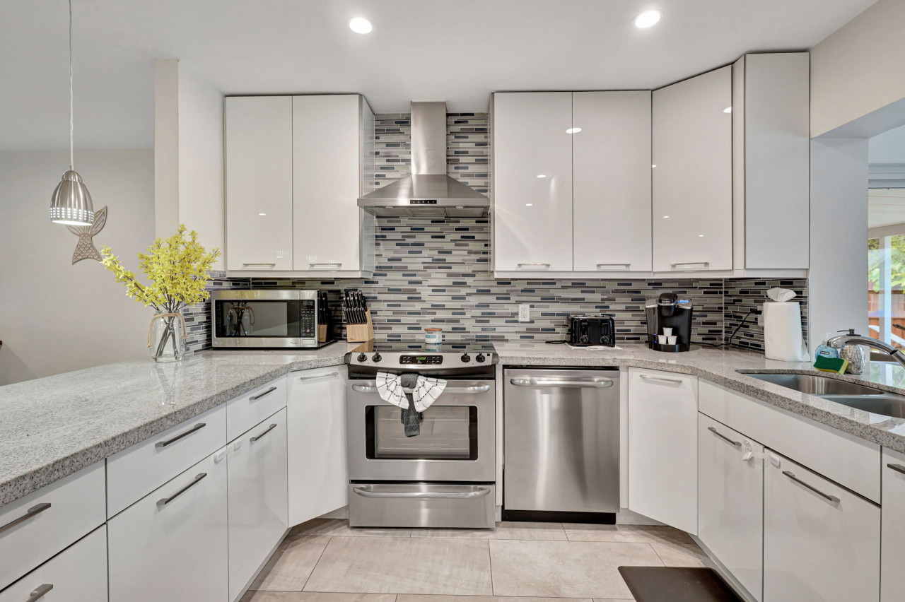 tradewinds:-ultimate-delray-beach-lifestyle-3br2ba-home-+-heated-pool/