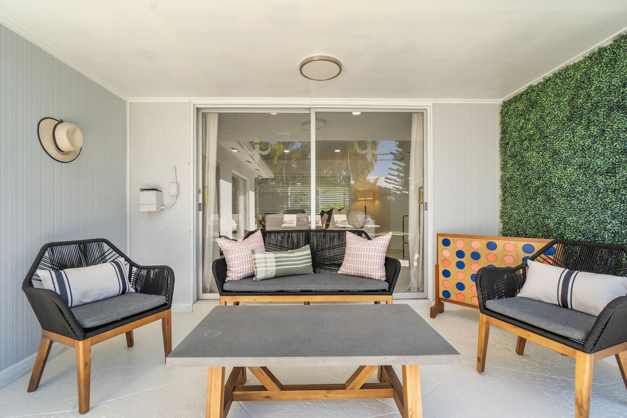 Charming Coral Ridge 2BR/2BA Near Beach + Pool - Fort Lauderdale