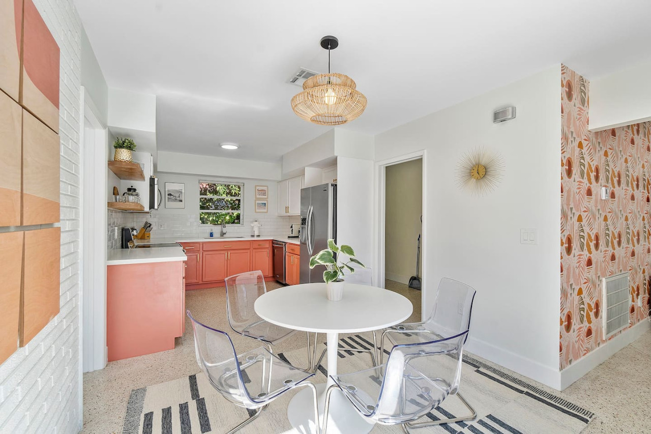 Charming Coral Ridge 2BR/2BA Near Beach + Pool - Fort Lauderdale