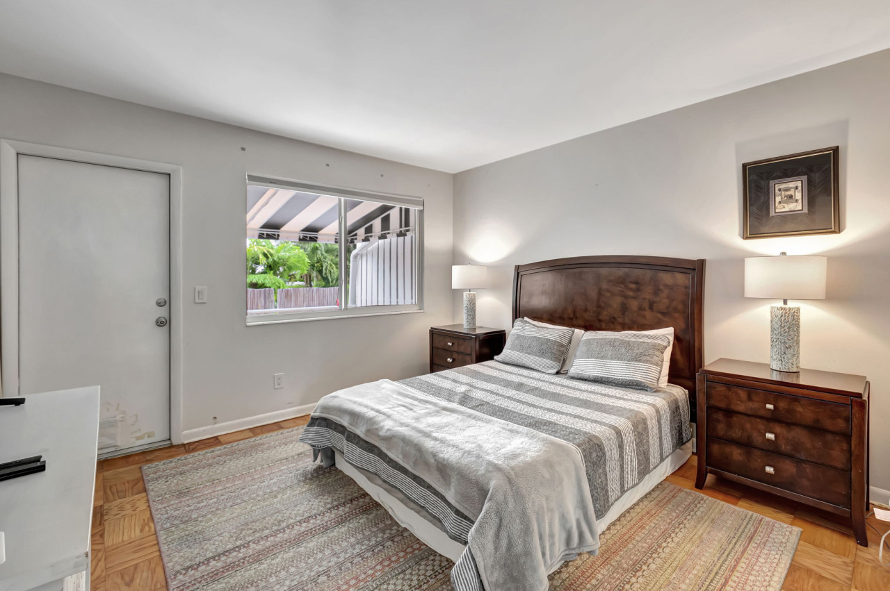 magnificent-beach-townhome-steps-from-atlantic-ave/