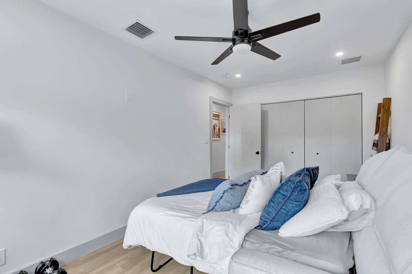 Contemporary 3BR 3 BA Duplex, Amazing Outdoor Area - Fort Lauderdale