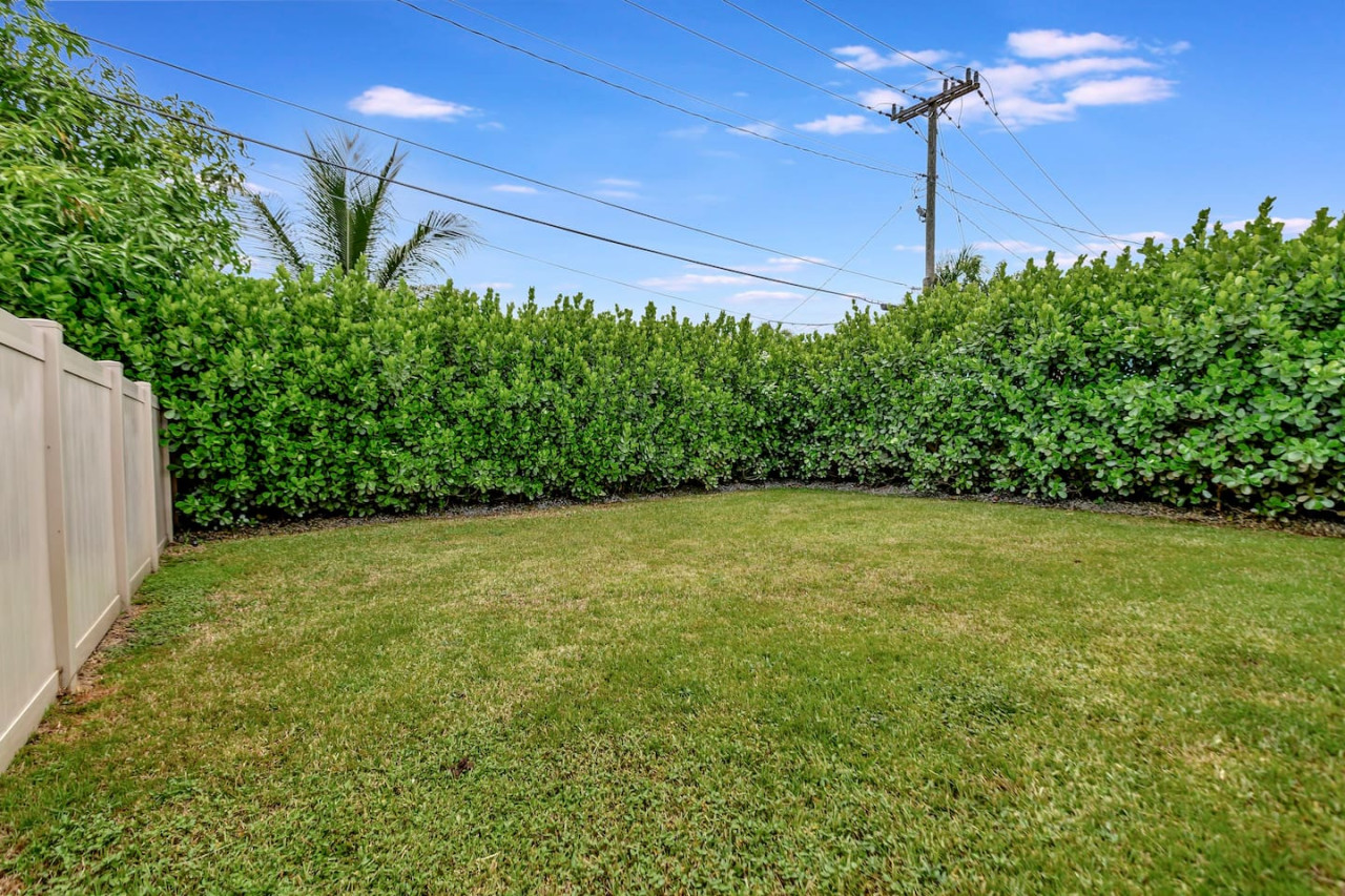 Contemporary 3BR 3 BA Duplex, Amazing Outdoor Area - Fort Lauderdale