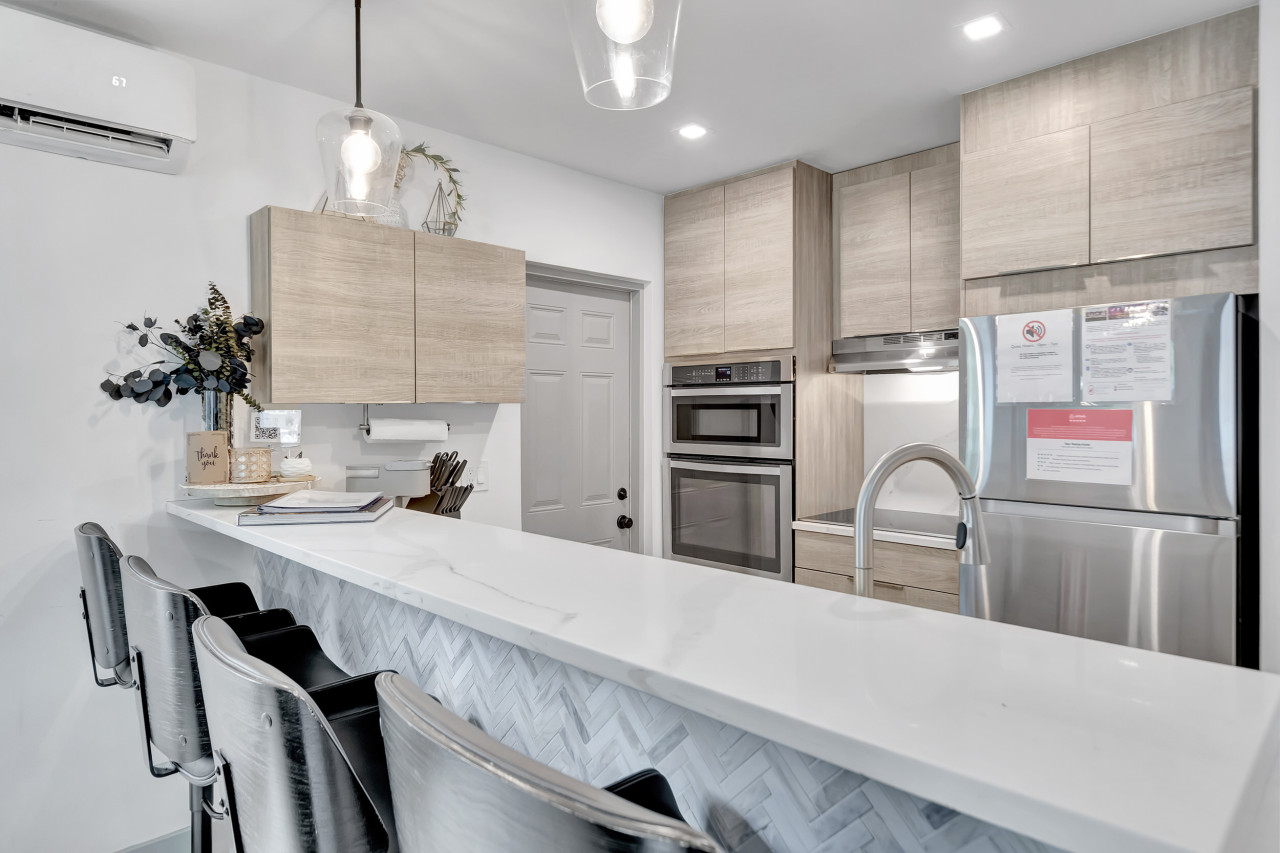 Contemporary 3BR 3 BA Duplex, Amazing Outdoor Area - Fort Lauderdale