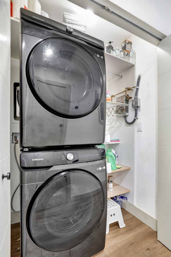 Contemporary 3BR 3 BA Duplex, Amazing Outdoor Area - Fort Lauderdale