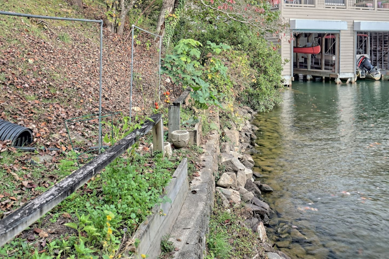 Hannah's Perch on Burton - Top Patio & Bottom Dock - Clayton