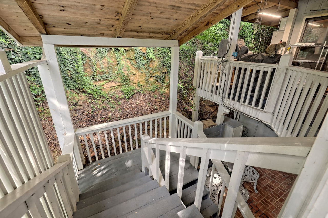 Hannah's Perch on Burton - Top Patio & Bottom Dock - Clayton