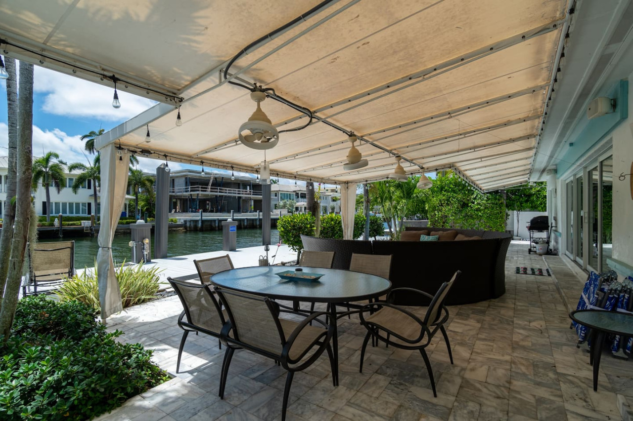 Casa Flamingo - Intracoastal w/ Heated Pool & Dock - Fort Lauderdale