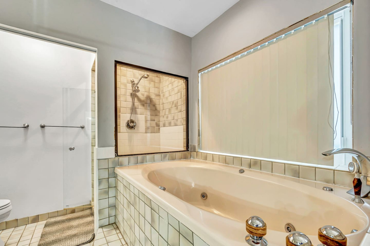 Casa Flamingo - Intracoastal w/ Heated Pool & Dock - Fort Lauderdale