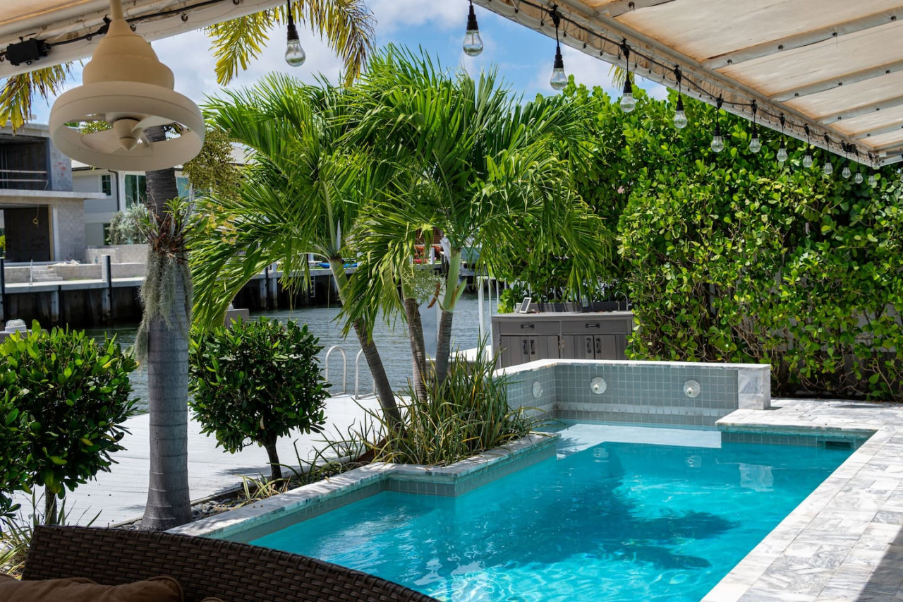 Casa Flamingo - Intracoastal w/ Heated Pool & Dock - Fort Lauderdale