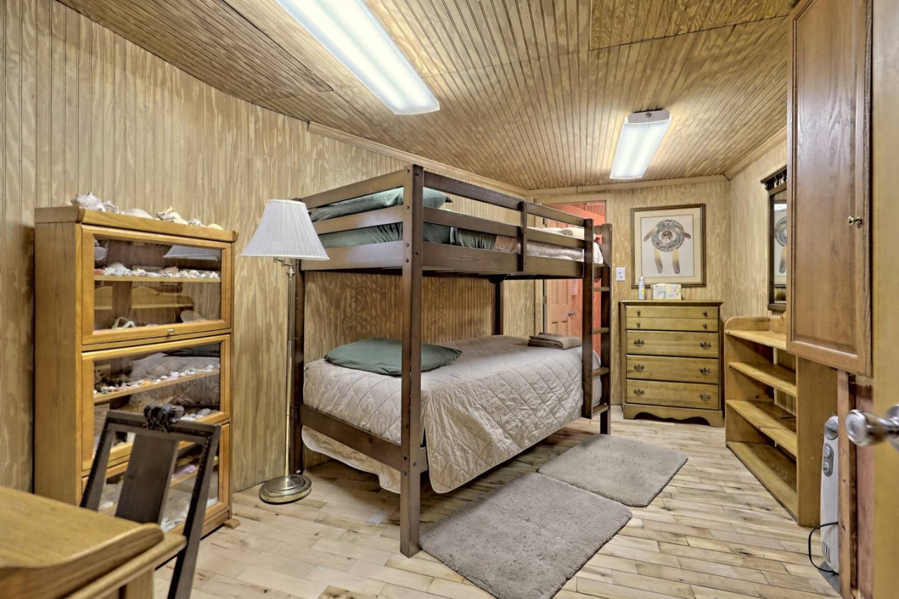 Bill's Bungalow on Lake Burton w/ Top Dock&Hot Tub - Clayton