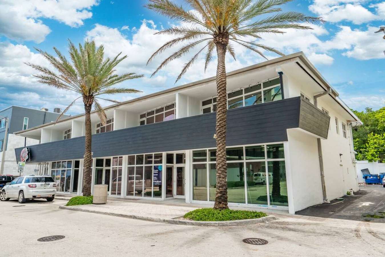 The Purple Pelican~Beachfront w/ Ocean Balcony~#5 - Fort Lauderdale