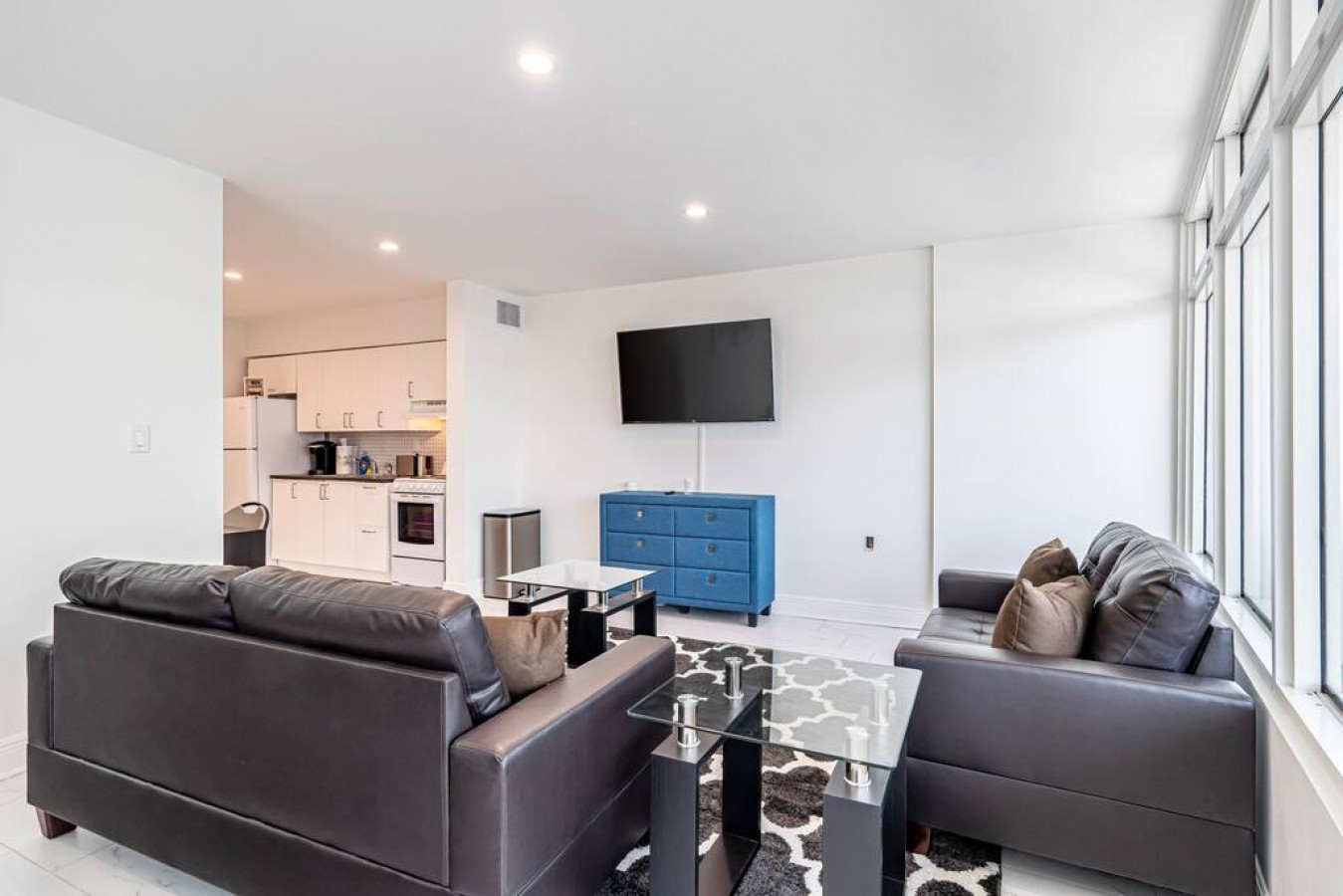 The Purple Pelican~Beachfront w/ Ocean Balcony~#5 - Fort Lauderdale