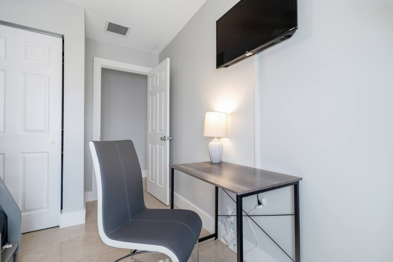 Clean and clutter-free, this workstation is the perfect place to focus and get things done.