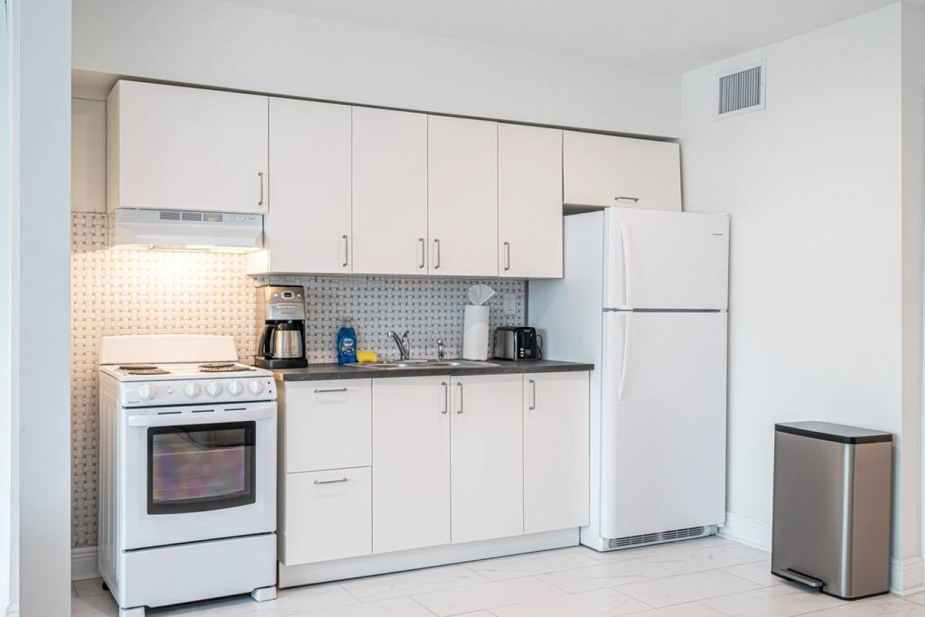 Beachfront Bloo's-2 Units-Ocean View Balcony #4/5 - Fort Lauderdale