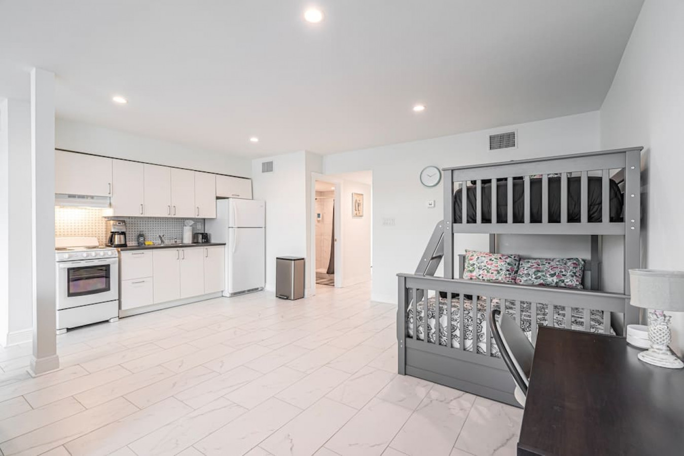 Beachfront Bloo's-2 Units-Ocean View Balcony #4/5 - Fort Lauderdale