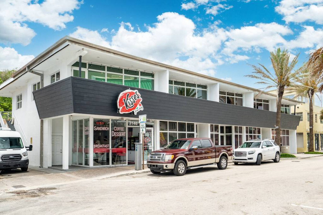 Beachfront Bloo's-2 Units-Ocean View Balcony #4/5 - Fort Lauderdale