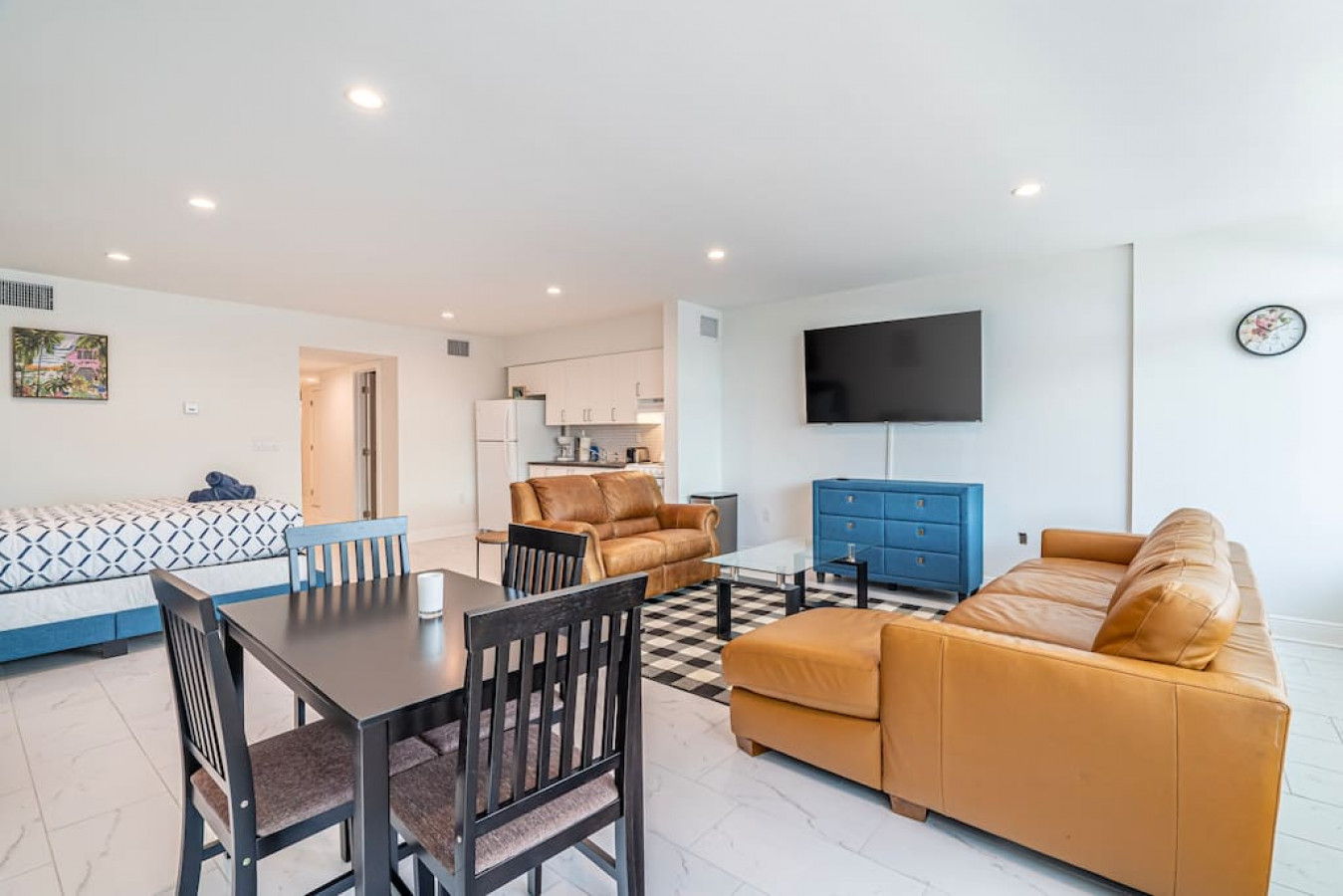 The Purple Pelican~Beachfront w/ Ocean Balcony~#3 - Fort Lauderdale