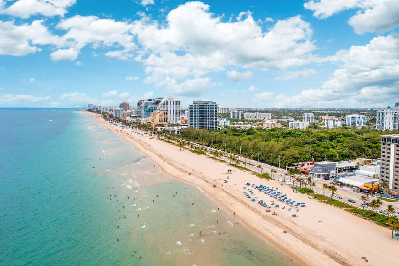 The Purple Pelican~Beachfront w/ Ocean Balcony~#3 - Fort Lauderdale