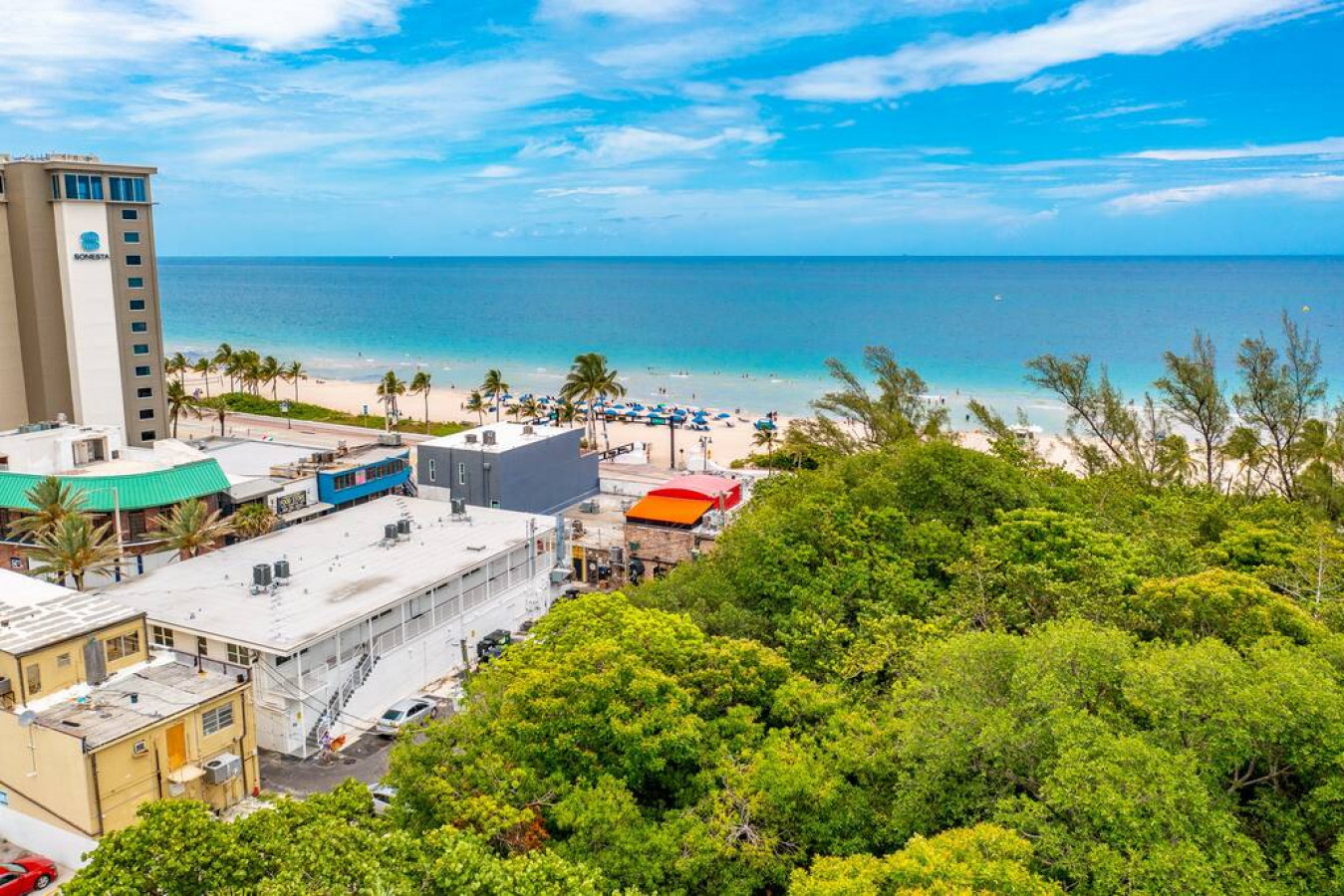 The Purple Pelican~Beachfront w/ Ocean Balcony~#3 - Fort Lauderdale