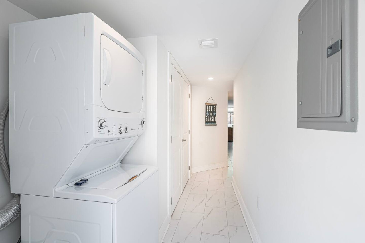 Beachfront Bloo's -2 Units-Ocean View Balcony #1/2 - Fort Lauderdale