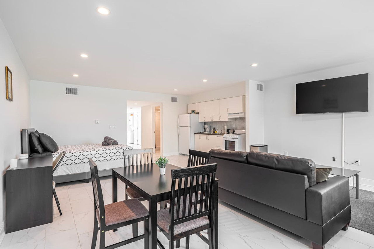 Beachfront Bloo's -2 Units-Ocean View Balcony #1/2 - Fort Lauderdale