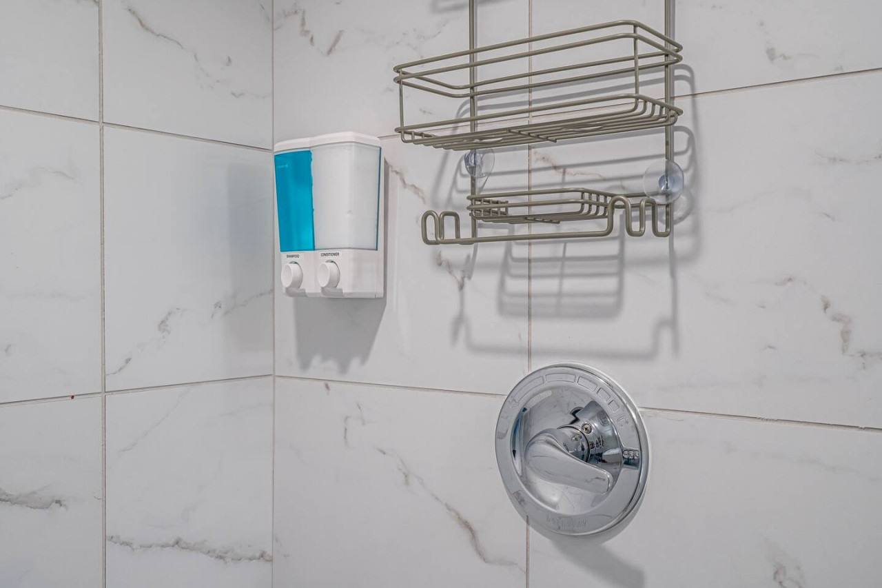 Beachfront Bloo's -2 Units-Ocean View Balcony #1/2 - Fort Lauderdale