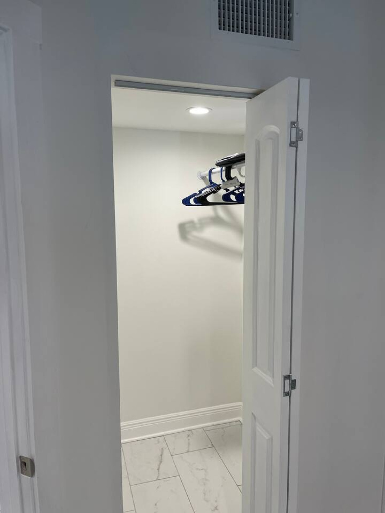 Beachfront Bloo's -2 Units-Ocean View Balcony #1/2 - Fort Lauderdale