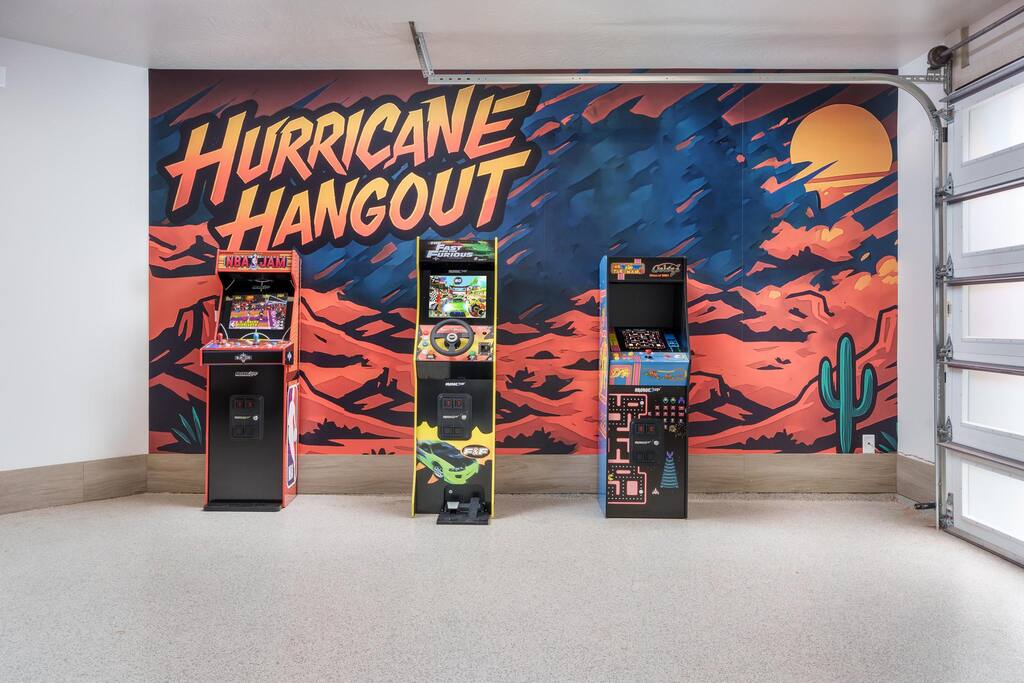 hurricane-hangout-games-hot-tub-and-free-waterpark/