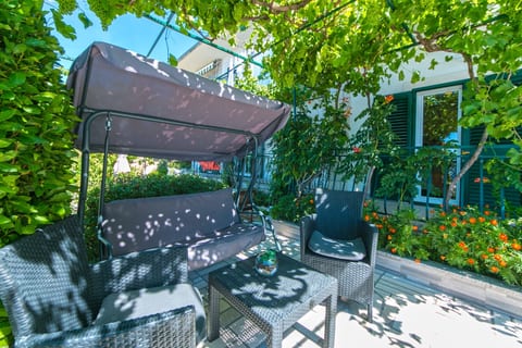 Apartments Robert - Unit 371712-13