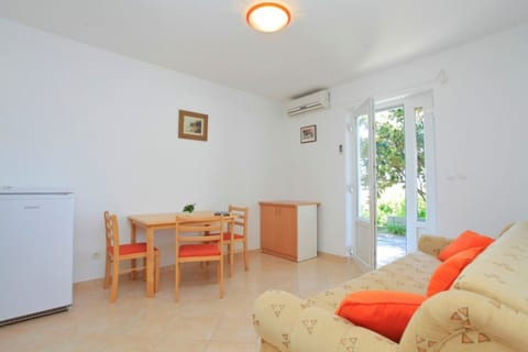 Apartment Jakica - Unit 371746-13