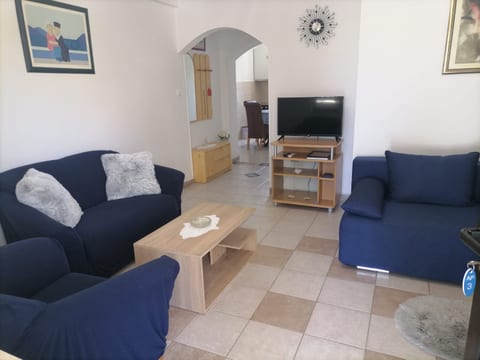 Apartment Ljube - Unit 371775-13