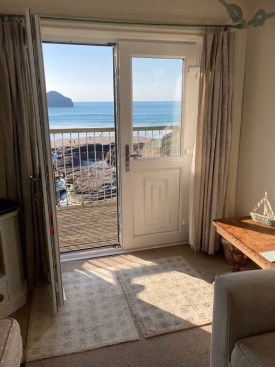 Praxis Trebarwith Strand - Trebarwith