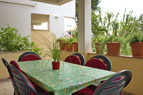 Apartment Dita - Unit 371810-13