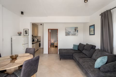 Apartment Danijela - Unit 371812-13