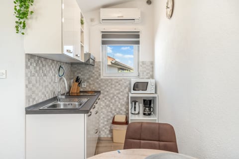 Apartment Danijela - Unit 371813-13