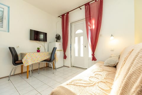 Apartments Vesna - Unit 371815-13