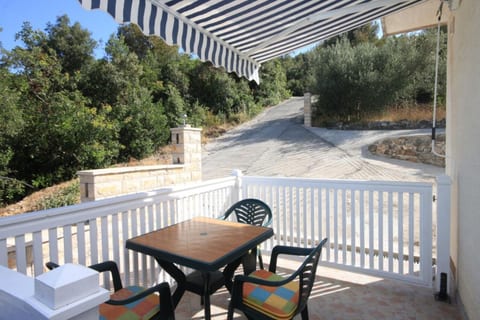 Apartment Nada - Unit 374372-13
