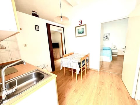 Apartments Let - Unit 371821-13