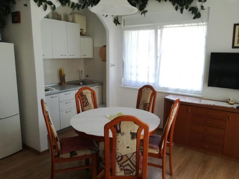 Apartments Let - Unit 371822-13